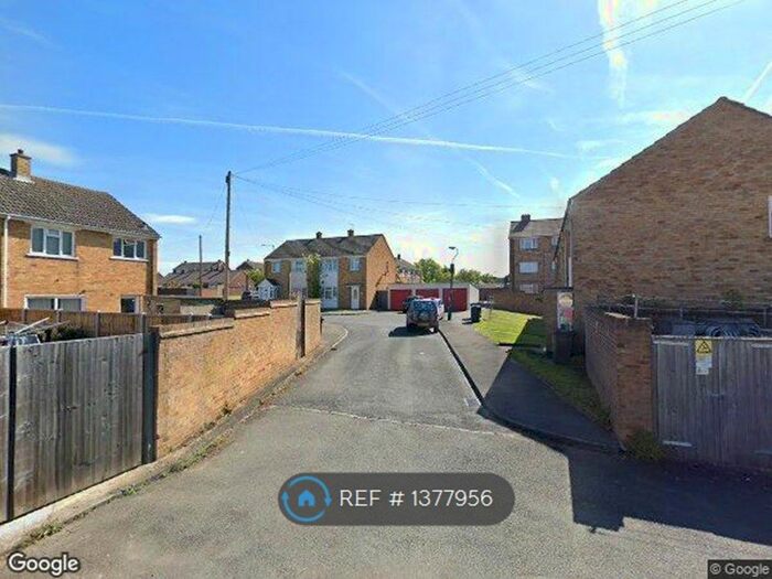 2 Bedroom Flat To Rent In Lunedale Road, Dartford, DA2