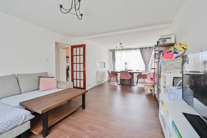 2 Bedroom Terraced House For Sale In Ribblesdale, Hemel Hempstead, HP2