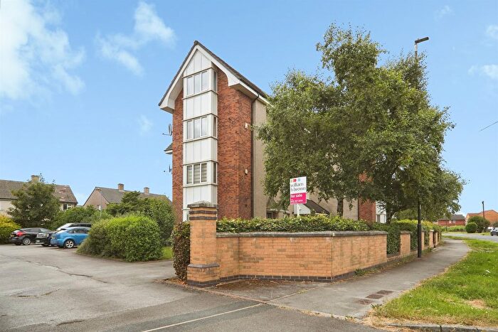 2 Bedroom Maisonette For Sale In Tyersal Lane, Bradford, BD4