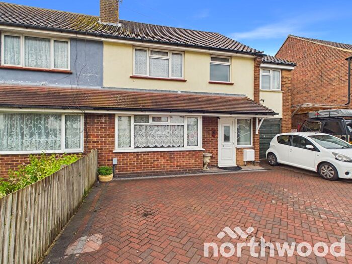 4 Bedroom Semi Detached House To Rent In Highfield Road, Willesborough, Ashford, TN24