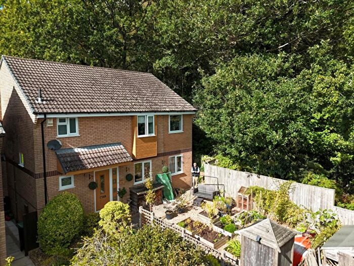 4 Bedroom Detached House For Sale In Halter Rise, Colehill, BH21