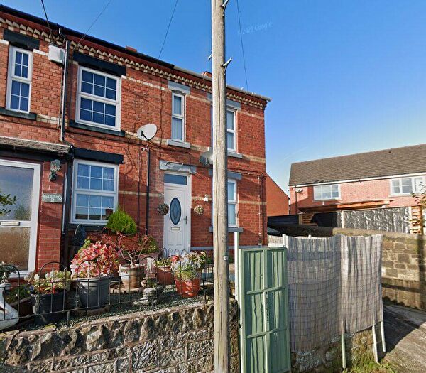3 Bedroom Terraced House For Sale In Bronallt, Bynteg, Wrexham, LL11