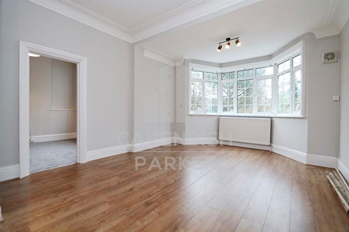 1 Bedroom Flat To Rent In Burgess Hill, West Hampstead, London, NW2