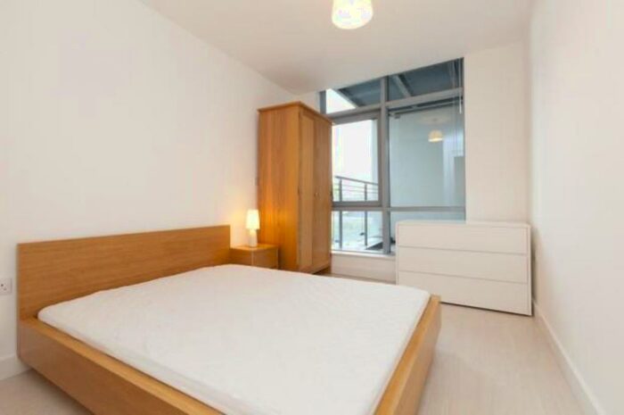 2 Bedroom Apartment To Rent In Manor Mills, Ingram Street, LS11