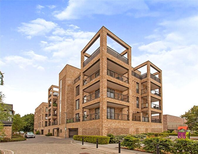 2 Bedroom Flat For Sale In Woodpecker Way, Trumpington, Cambridge, Cambridgeshire, CB2