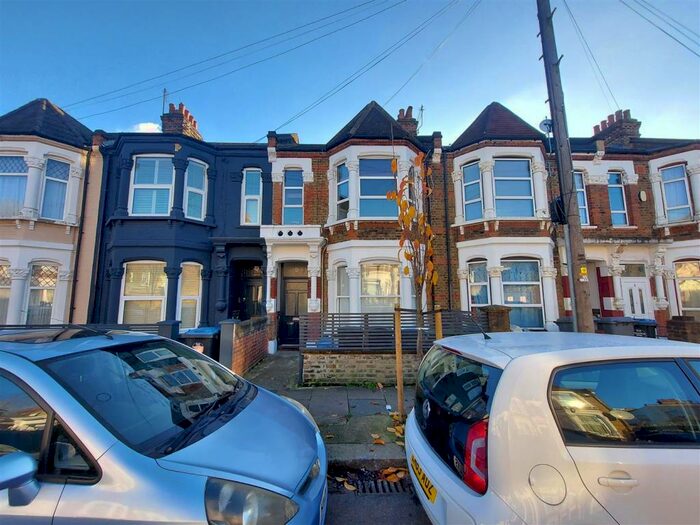 2 Bedroom Flat To Rent In Dagmar Gardens, Kensal Rise, London, NW10