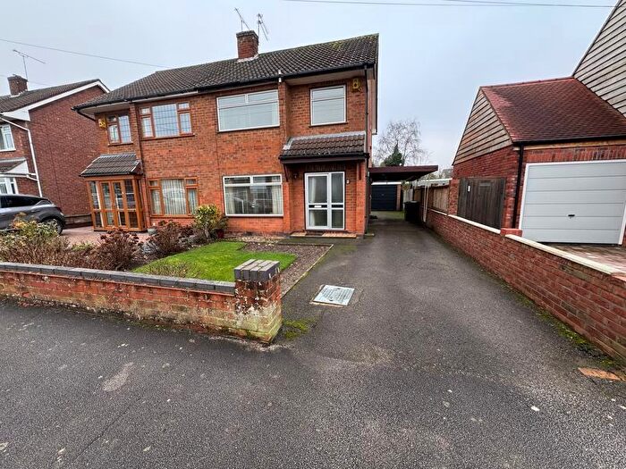 3 Bedroom Semi Detached House For Sale In Stonewell Crescent, Nuneaton, CV11