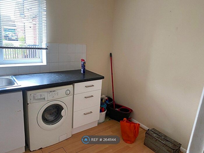 2 Bedroom Semi-Detached House To Rent In Ripon Court, Biggleswade, SG18