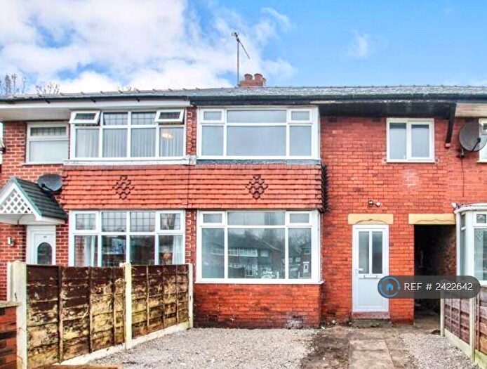 3 Bedroom Semi-Detached House To Rent In Amersham Close, Urmston, Manchester, M41