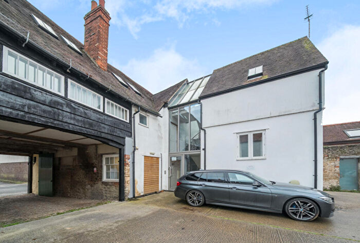 1 Bedroom Apartment For Sale In West St. Helen Street, Abingdon, Oxfordshire, OX14