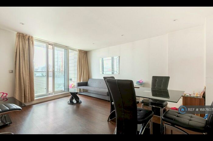 1 Bedroom Flat To Rent In The Oxygen, London, E16