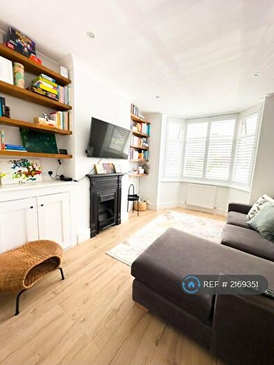 3 Bedroom Terraced House To Rent In Trinity Lane, Waltham Cross, EN8