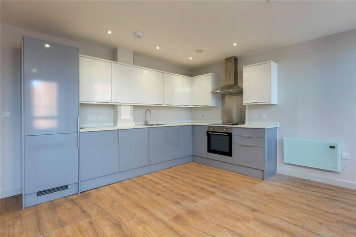 2 Bedroom Flat To Rent In Calverley House, Calverley Road, Tunbridge Wells, Kent, TN1