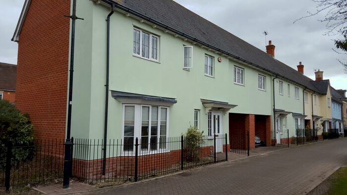 3 Bedroom Detached House To Rent In Chinery Close, Chelmsford, CM1