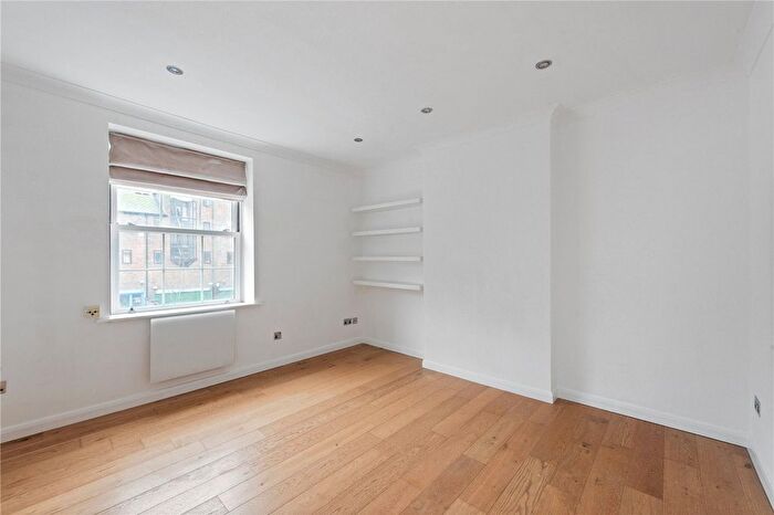1 Bedroom Flat For Sale In Old Castle Street, London, E1