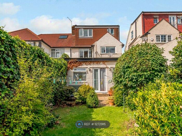 5 Bedroom Semi-Detached House To Rent In Tanfield Avenue, London NW2