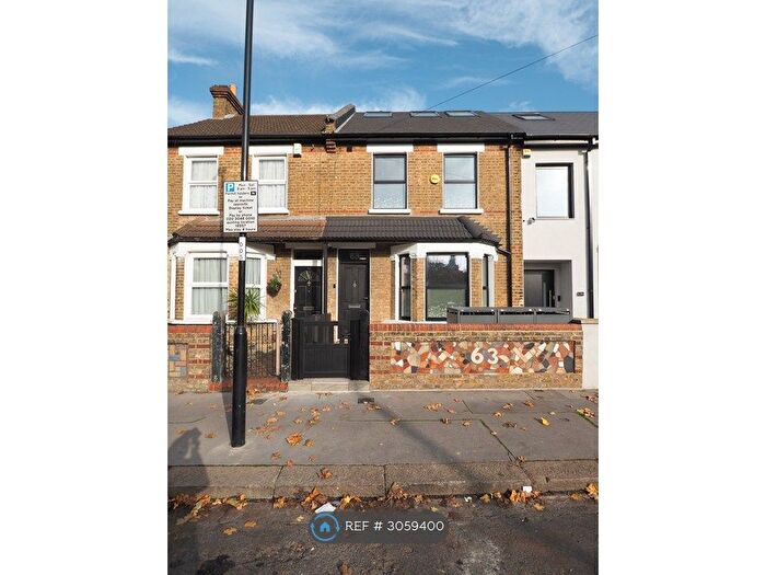 4 Bedroom Terraced House To Rent In Buxton Road, Thornton Heath, CR7