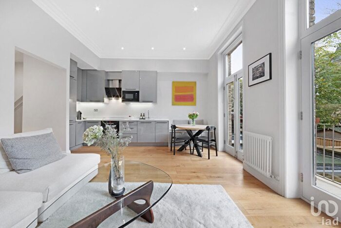 1 Bedroom Flat For Sale In Lanhill Road, London, W9