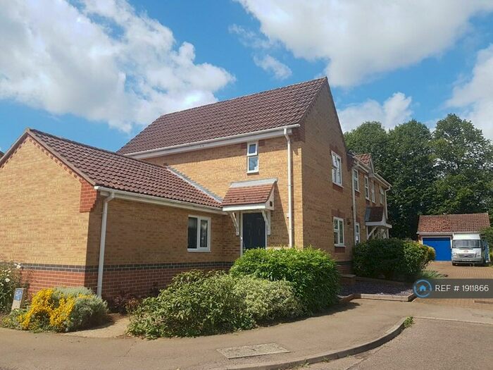 3 Bedroom End Of Terrace House To Rent In Morton Close, Ely, CB7