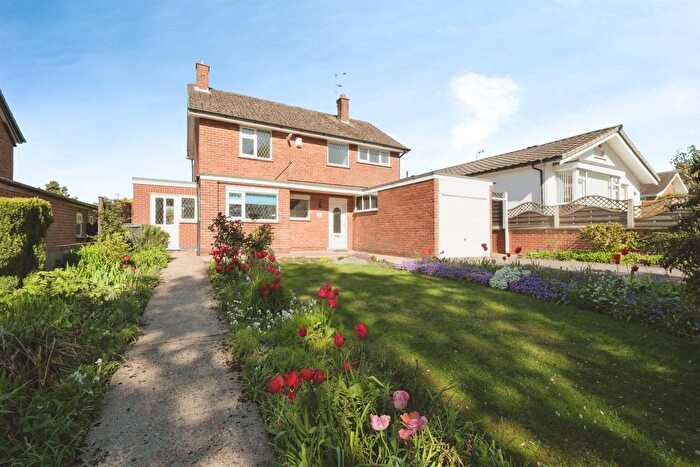 3 Bedroom Detached House For Sale In Plumptre Way, Eastwood, Nottingham, NG16