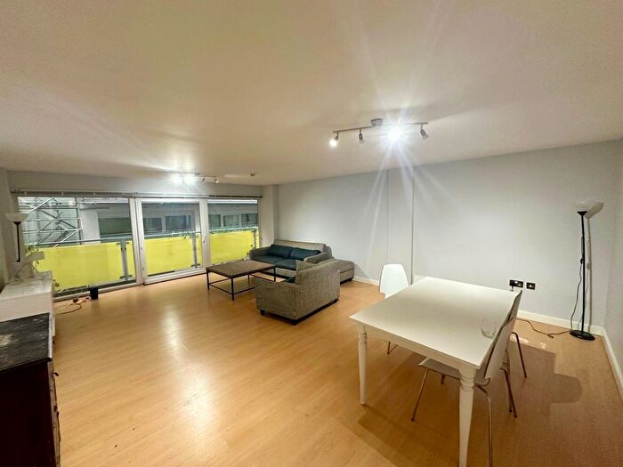 2 Bedroom Property To Rent In Concord Street, Leeds, LS2