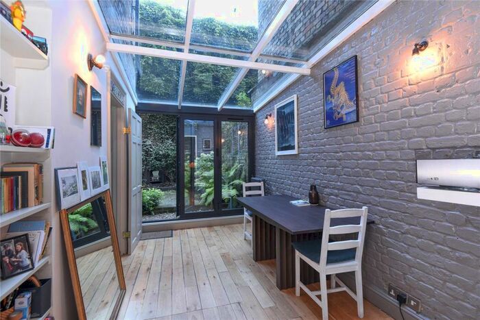 1 Bedroom Apartment To Rent In Gloucester Avenue, Primrose Hill, London, NW1