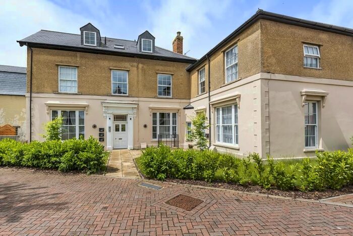 2 Bedroom Flat To Rent In Eynsham, Witney, OX29