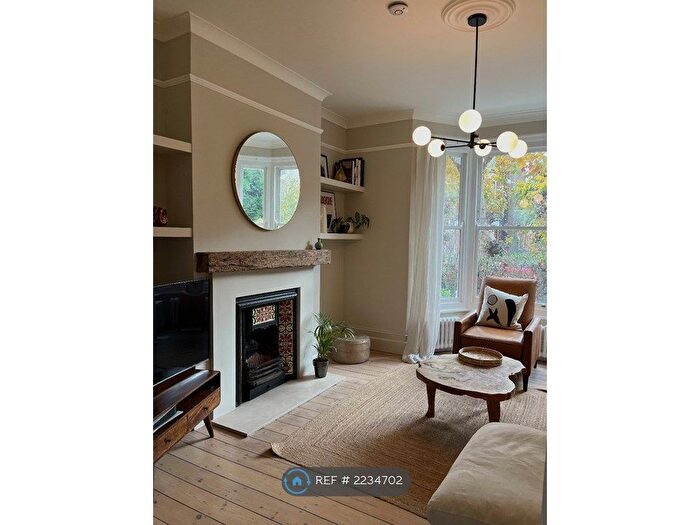 4 Bedroom Terraced House To Rent In Mount Pleasant Lane, London, E5