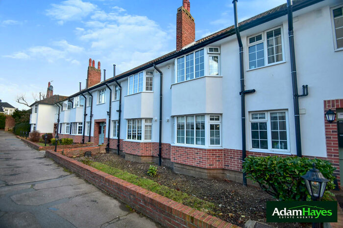 1 Bedroom Ground Flat To Rent In Okehampton Close, North Finchley, N12