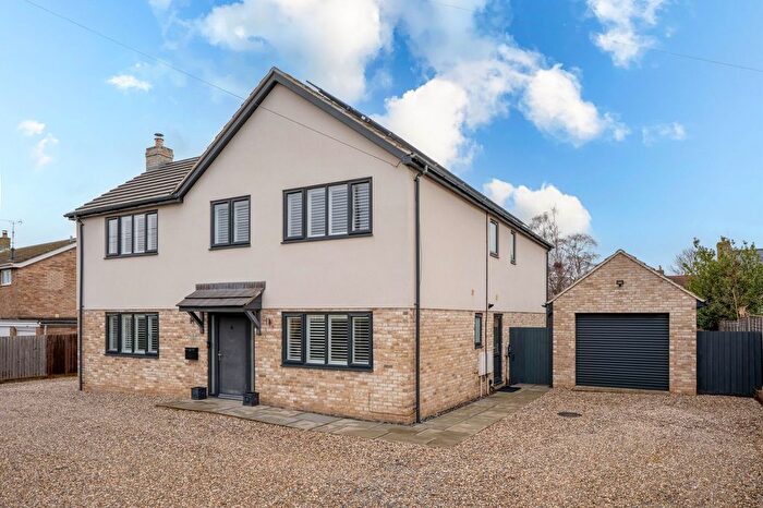 4 Bedroom Detached House For Sale In The Lanes, Over, CB24