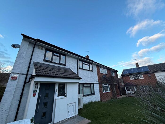 House To Rent In Chantry Close, Sidcup, DA14