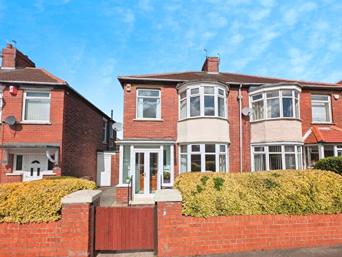 3 Bedroom Semi-detached House To Rent In Two Ball Lonnen, Fenham, Newcastle Upon Tyne, NE4