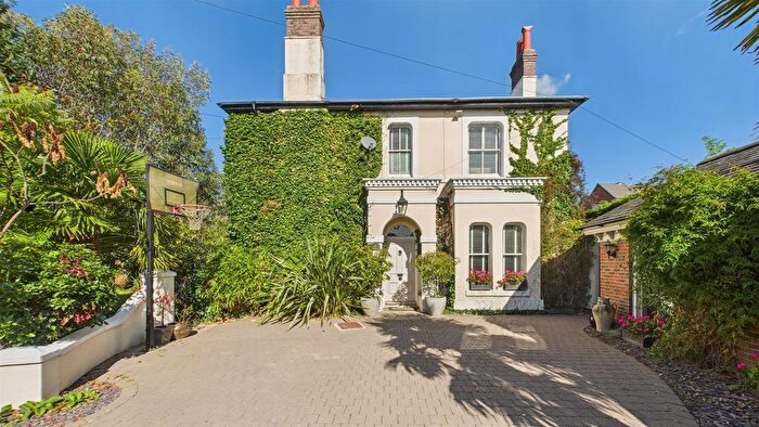 7 Bedroom Detached House For Sale In Hagley Road, Stourbridge, DY8
