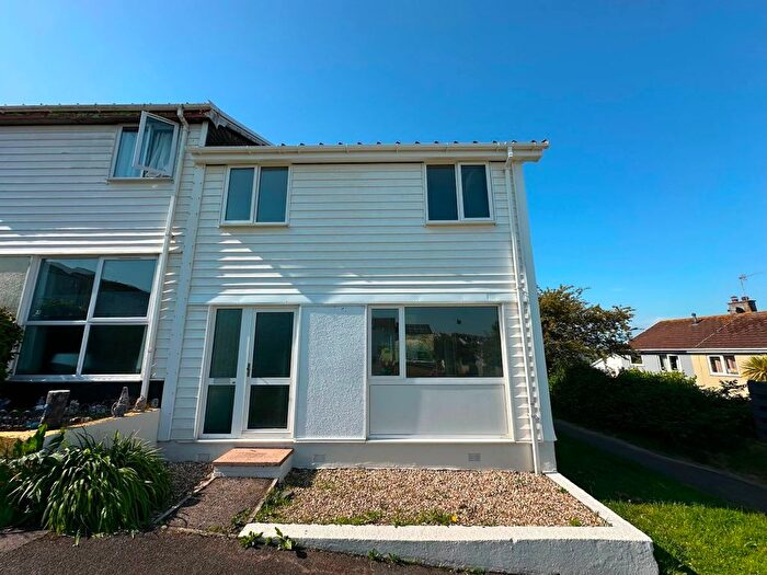 3 Bedroom Semi Detached House To Rent In Broad Walk, Helston, TR13