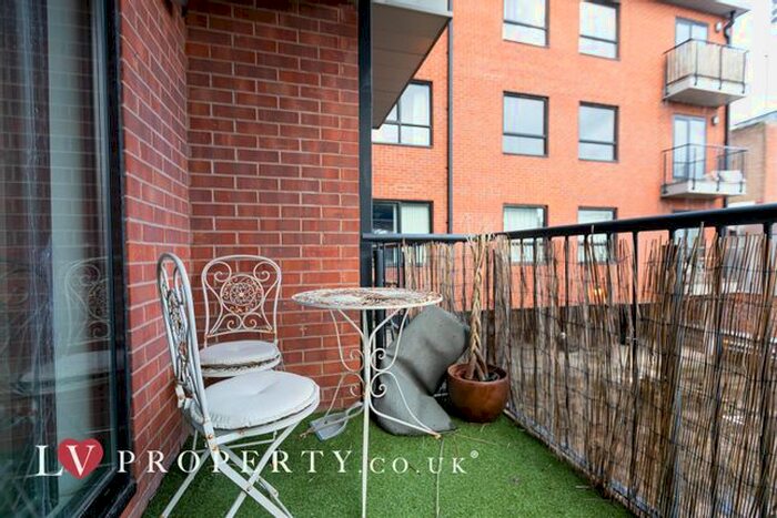 1 Bedroom Flat To Rent In George Street, Jewellery Quarter, Birmingham, West Midlands, B3