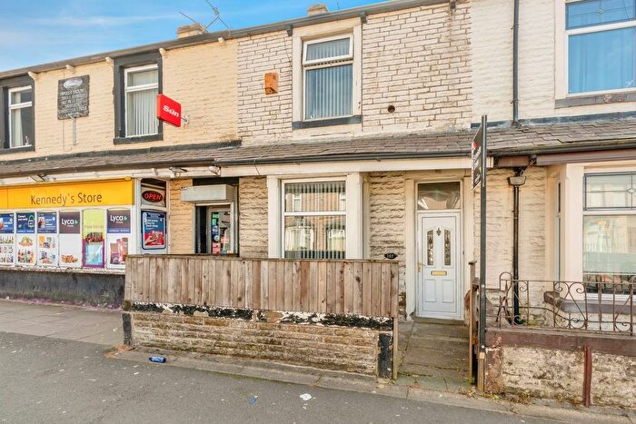 3 Bedroom Terraced House For Sale In Lyndhurst Road, Burnley, Lancashire, BB10