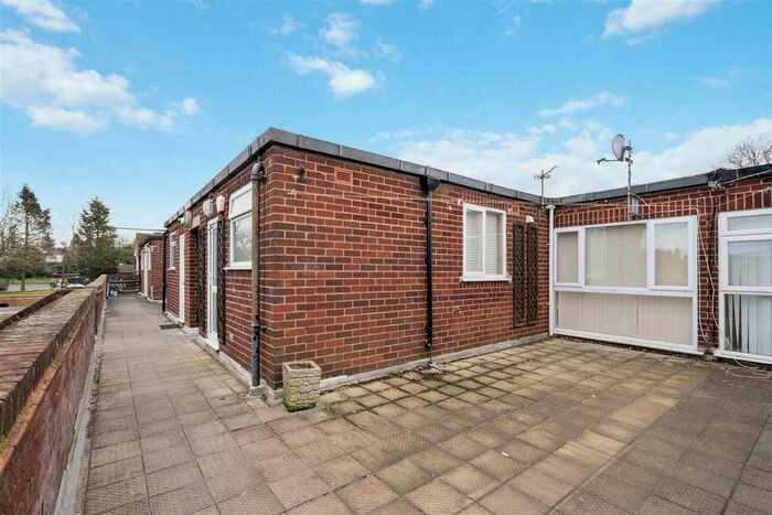 2 Bedroom Flat To Rent In Prospect Lane, Solihull, B91