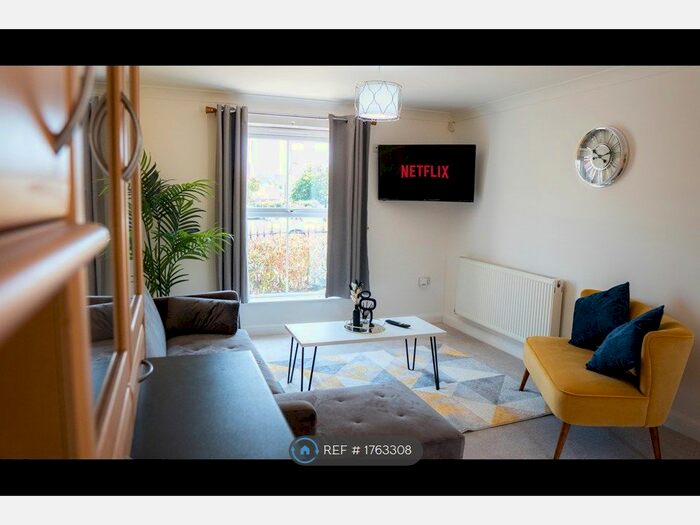 6 Bedroom Detached House To Rent In Whittington Chase, Kingsmead, Milton Keynes, MK4