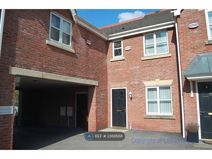 2 Bedroom Semi-Detached House To Rent In Angelbank, Horwich, Bolton, BL6