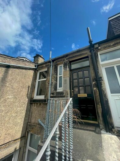 2 Bedroom Flat To Rent In Ava Street, Kirkcaldy, KY1