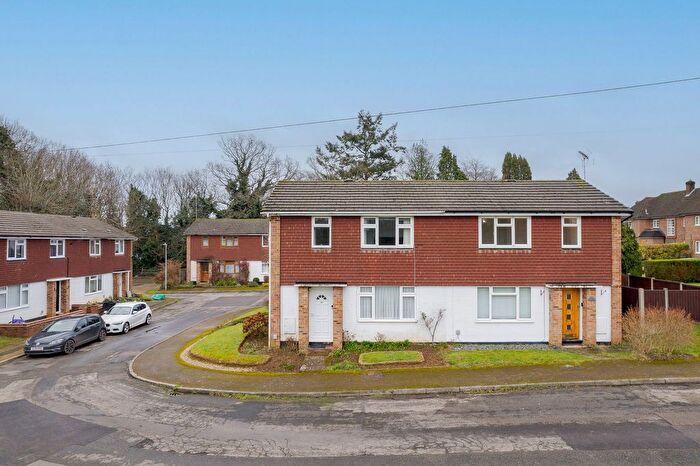 2 Bedroom Semi-detached House For Sale In Julians Close, Sevenoaks, TN13