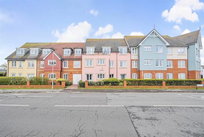 1 Bedroom Retirement Property For Sale In Priory Lodge, Christchurch, BH23