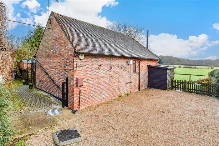 1 Bedroom Detached Bungalow For Sale In Bethersden, Ashford, Kent, TN26