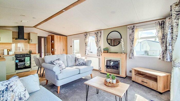 2 Bedroom Park Home For Sale In Felixstowe Beach Holiday Park, IP11