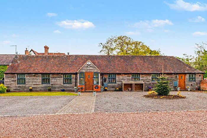 3 Bedroom Barn Conversion For Sale In Holberrow Green, Westall Court, B96