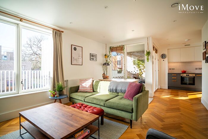 2 Bedroom Flat For Sale In Faithful Court, C Hermitage Road, London, SE19