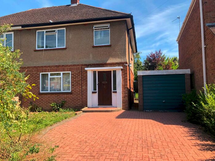 4 Bedroom Semi-Detached House To Rent In The Crescent, Egham, TW20