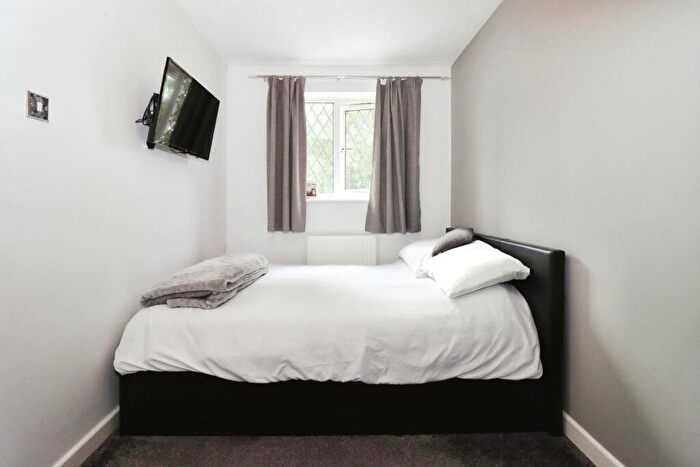 3 Bedroom End Of Terrace House For Sale In Goodwood Gardens, Downend, Bristol, BS16