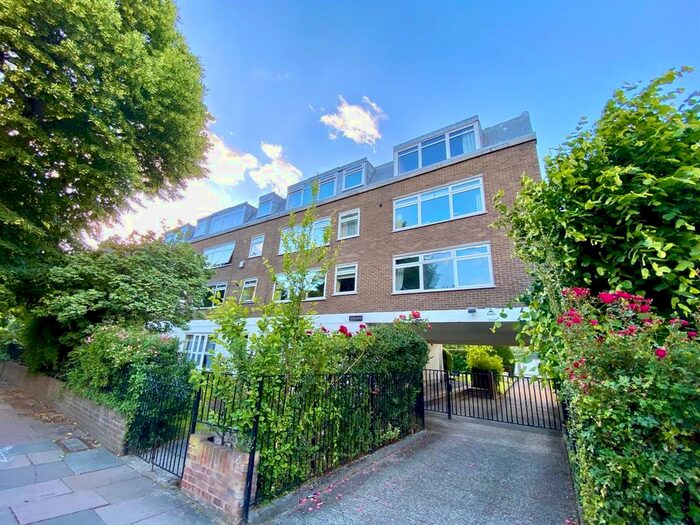 2 Bedroom Flat To Rent In Hamilton Road, London, W5