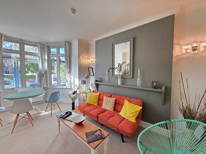 1 Bedroom Flat To Rent In Hoveden Road, London, NW2